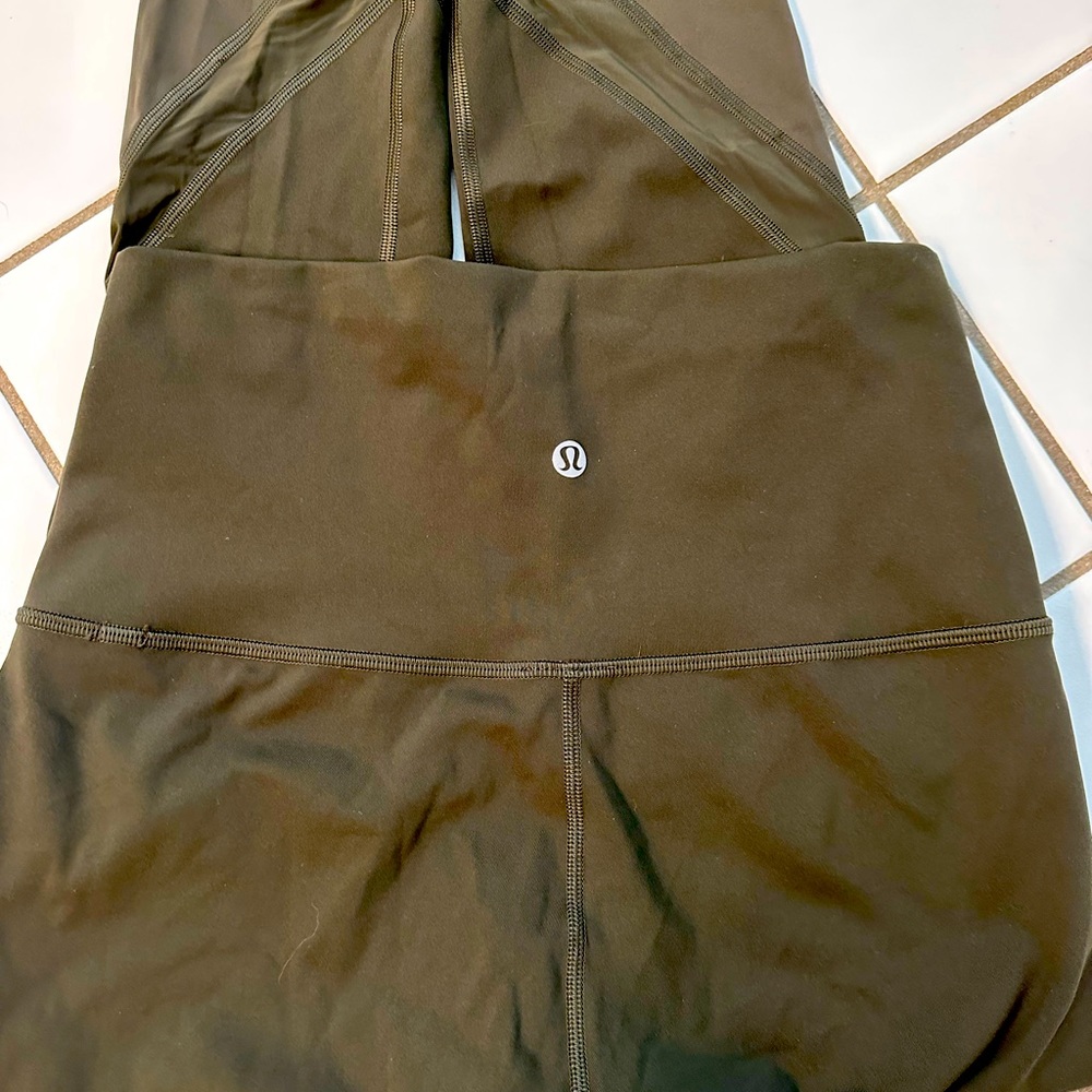 Lululemon Capri leggings